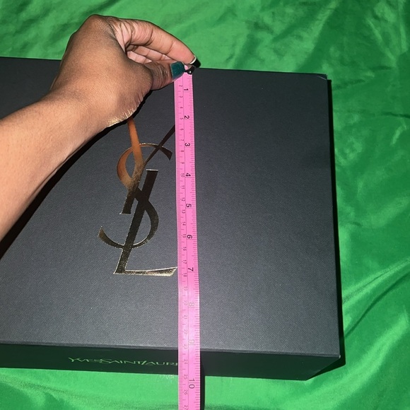 Yves Saint Laurent Black and Gold Large Accessory Box - Picture 8 of 10